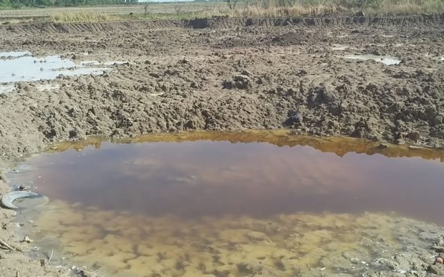 Carta anónima denúncia exploração clandestina de argila compacta em Nsalma e construção de casas nas zonas húmidas