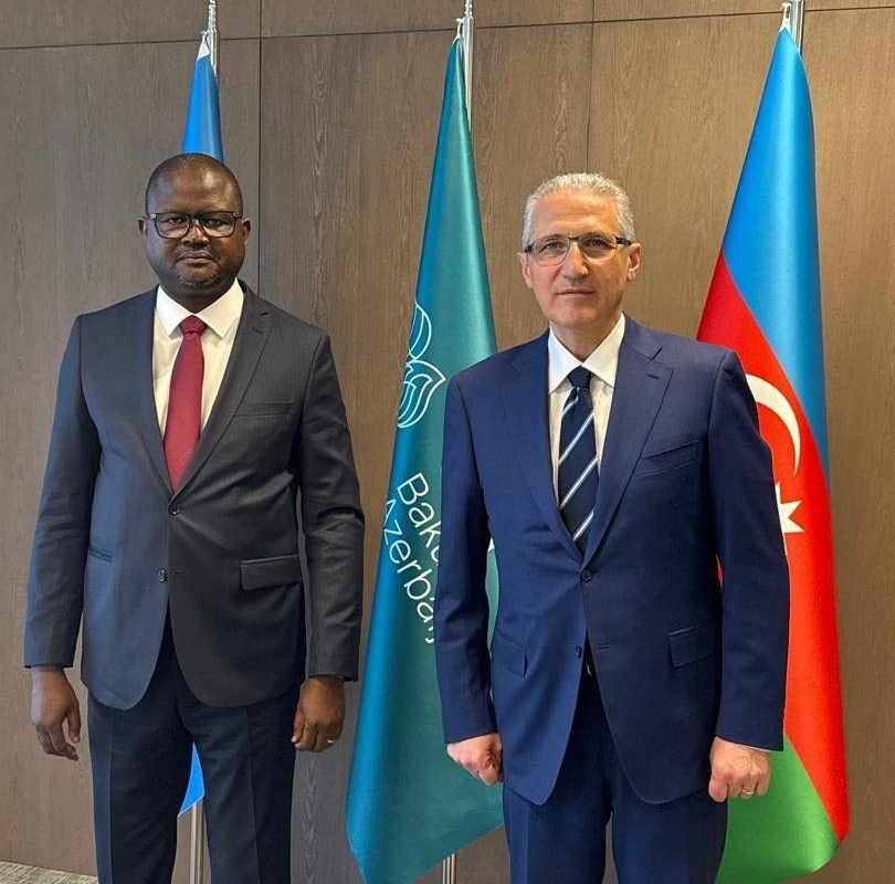 Ministro do Ambiente reúne-se com Presidente da COP29 à margem do Baku Energy Forum