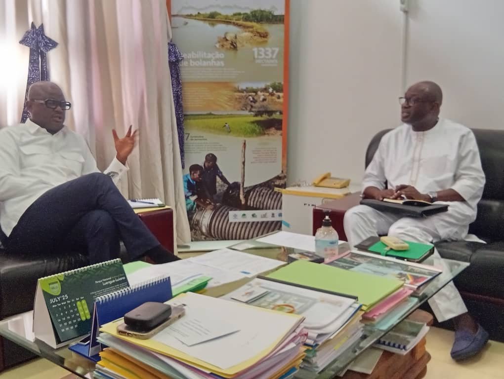 MINISTRO DO AMBIENTE RECEBE DIRETOR EXECUTIVO REGIONAL DA WETLANDS INTERNATIONAL PARA ÁFRICA OCIDENTAL E GOLFO DA GUINÉ
