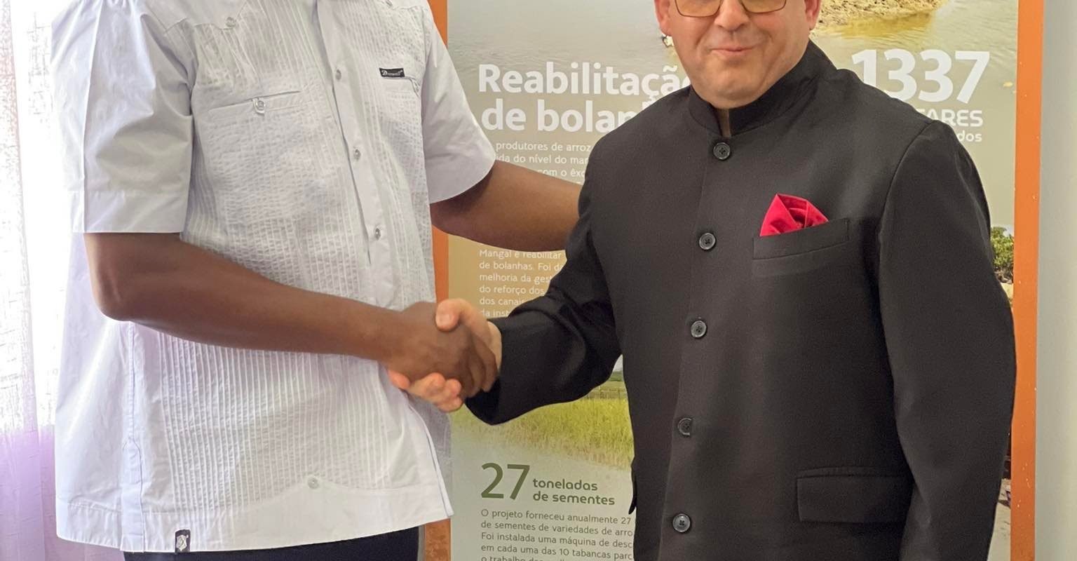 MINISTRO DO AMBIENTE REÚNE-SE COM EMBAIXADOR DA VENEZUELA PARA REFORÇAR COOPERAÇÃO BILATERAL NO SETOR AMBIENTAL